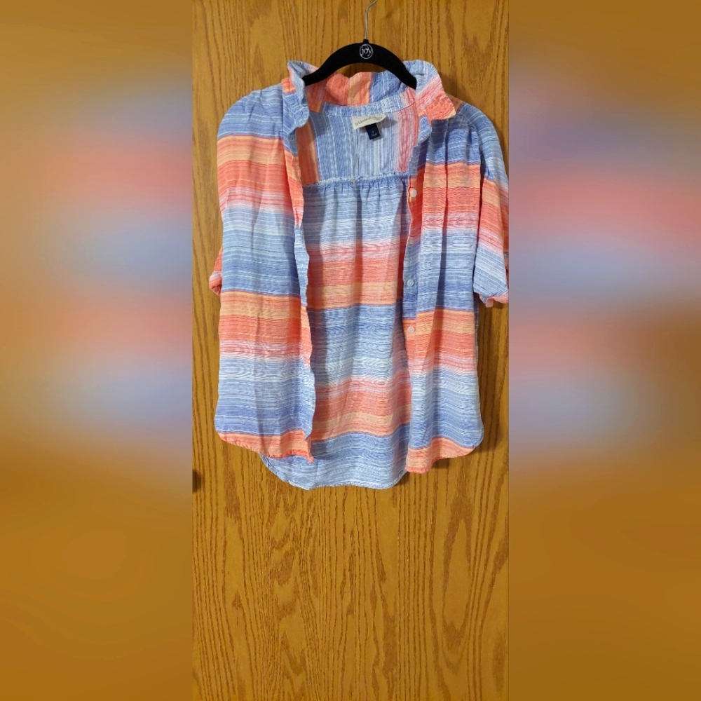 Women's button up